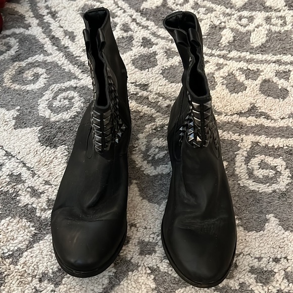 Zara studded boots, black, size 39, pre-loved condition! - Picture 2 of 6